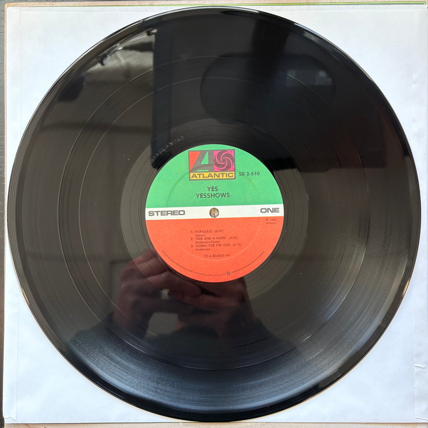 Yes, "Yesshows" [VG Used]