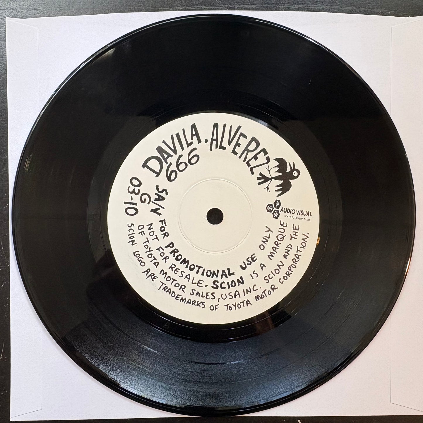 Dirtbombs / Davila 666, "Split" (7") (Promo) [VG+ Used]